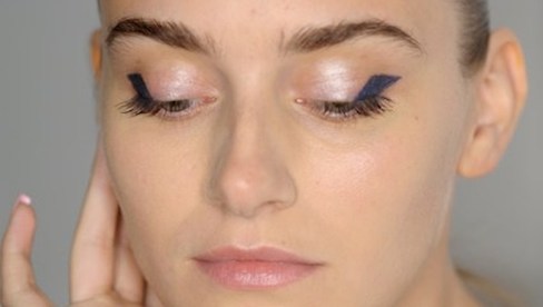 Get Ready Girls: Blue Makeup Is Back