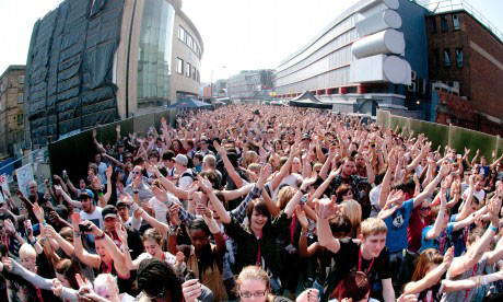 Enjoy A Midsummer Mosh Up At The Camden Crawl