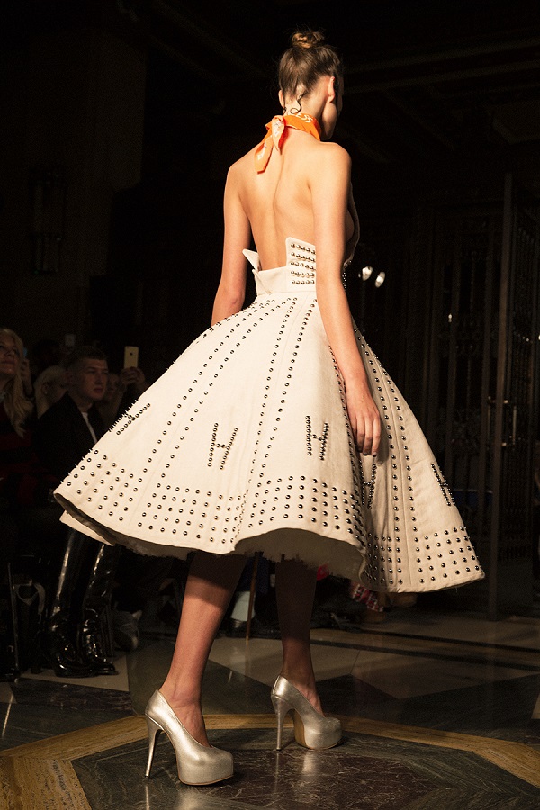 Pam_Hogg_LCMAW15_EllaSadika_041