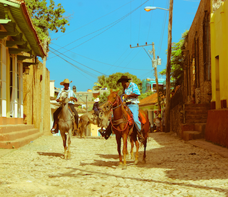 5 Reasons To Visit Castro’s Cuba Before It Disappears